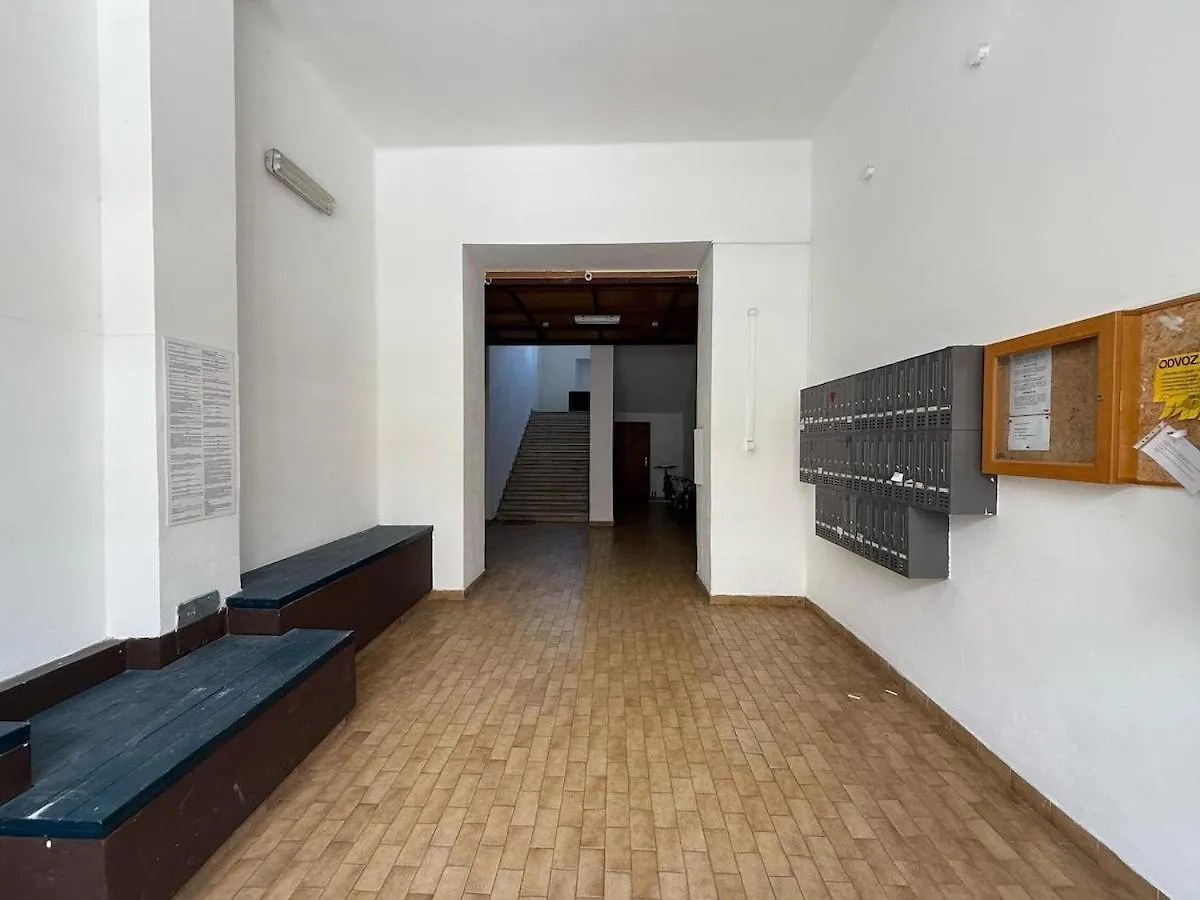 Apartment Castanea, Lovran, Opatija Riviera  لوفغان