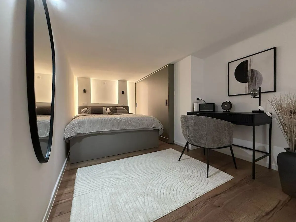 Apartment Castanea, Lovran, Opatija Riviera 0*, لوفغان